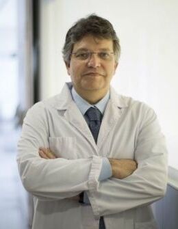 Médico mamólogo Artur Lahera León